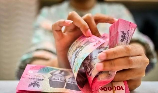 Rupiah Menguat Tipis ke Level Rp16.725 per Dolar AS pada Awal Perdagangan Jumat