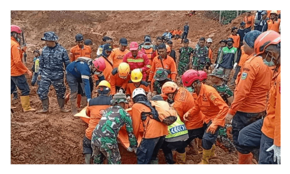 Longsor Cilacap: Satu Korban Ditemukan Meninggal, Tim SAR Masih Cari 11 Orang Hilang di Dua Dusun