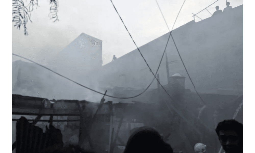 Kabel SUTET Putus Picu Kebakaran Hebat di Palmerah, 50 Rumah Hangus dan 350 Warga Mengungsi