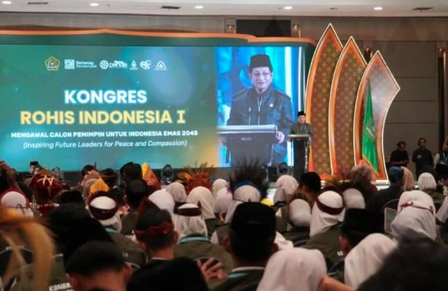 Menag Tekankan Ilmu dan Akhlak sebagai Kompas Kepemimpinan di Kongres Rohis Nasional I 2025