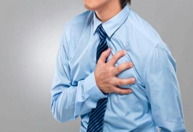 Ahli Jantung Ungkap 5 Tanda Awal Gagal Jantung yang Sering Diabaikan, Bisa Disangka Stres atau Usia