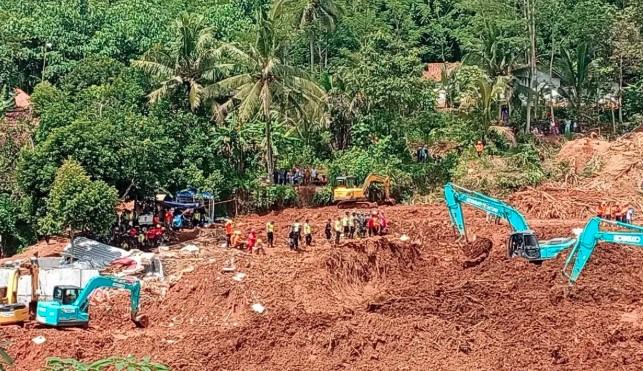 BPBD Cilacap Intensifkan Operasi Darurat Longsor Cibeunying, Tiga Korban Masih Dicari