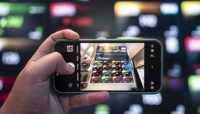 IHSG Menguat Usai BI Tahan Suku Bunga, Sentimen Global Variatif Warnai Pasar