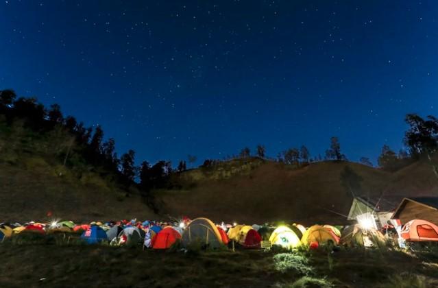 178 Pendaki di Ranu Kumbolo Berhasil Dievakuasi dengan Aman dari Jalur Gunung Semeru