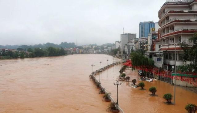 Banjir Parah di Vietnam Tengah Tewaskan 41 Orang, Ribuan Rumah dan Lahan Pertanian Terendam