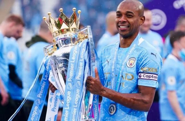 Fernandinho Umumkan Pensiun dari Sepak Bola di Usia 40 Tahun, Tutup Karier Gemilang Bersama Athletico Paranaense