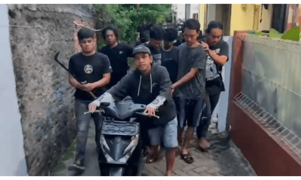 Pelaku Penusukan Ditangkap Saat Kabur ke Bogor, Polisi Juga Bekuk Komplotan Perampas Bermodus Online di Bekasi
