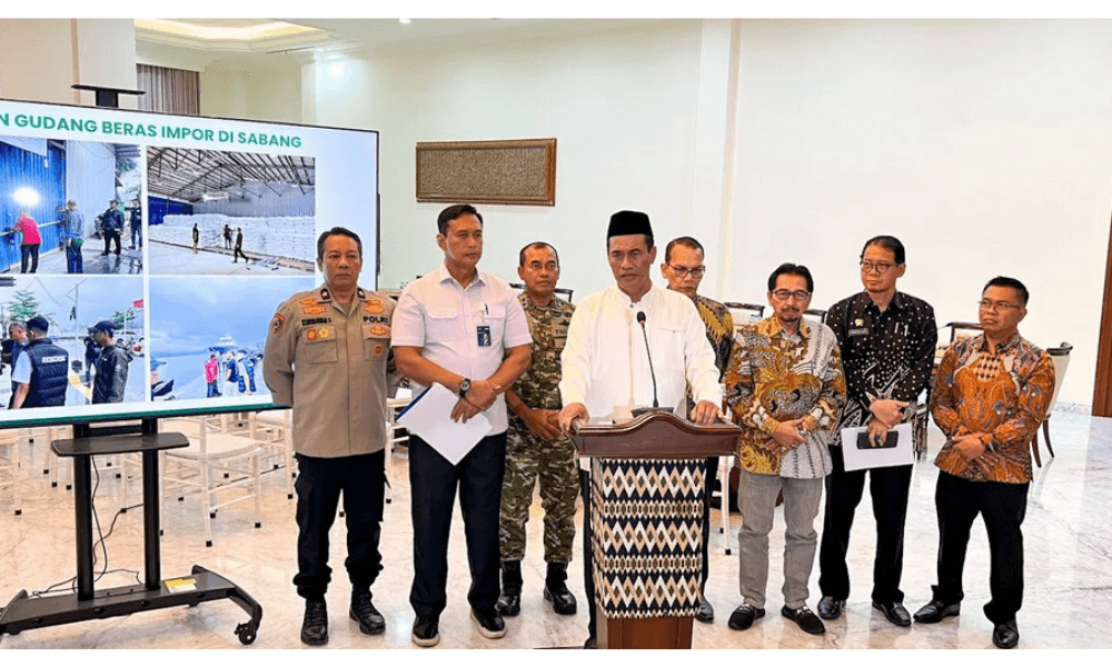 Mentan: Gudang Beras di Sabang Disegel karena Impor Ilegal 250 Ton dari Thailand
