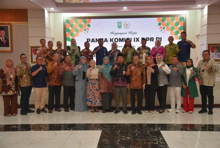Komisi IX DPR Nilai Kesiapan KRIS Masih Minim dan Prediksi Implementasi Kembali Tertunda