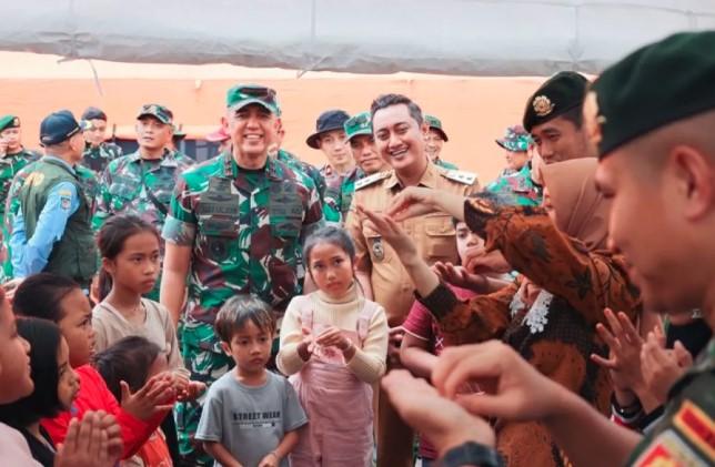 Pangdam V/Brawijaya Pastikan TNI Siap Tangani Dampak Erupsi Semeru Secara Terkoordinasi