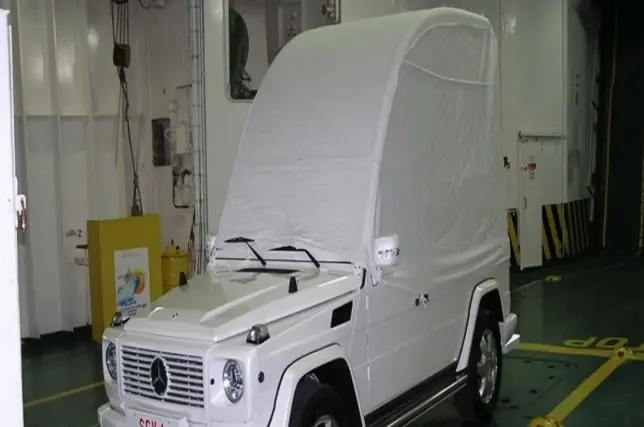 Mobil Popemobile Paus Fransiskus Diubah Jadi Klinik Keliling untuk Anak-Anak Gaza