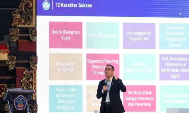 Menteri Diktisaintek Ajak Gen Z Hadapi Tantangan Global Lewat Kepemimpinan dan Mimpi Besar