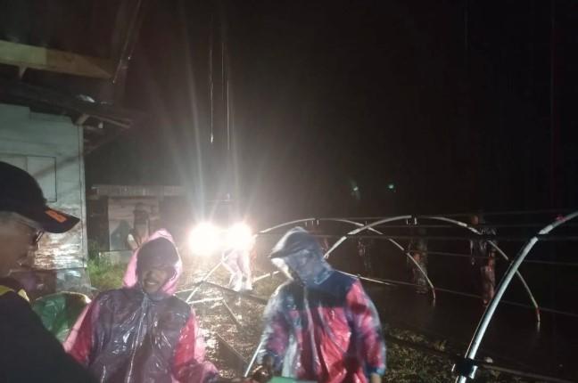 135 KK Mengungsi Akibat Banjir Bandang di Malalak Agam, Dua Warga Masih Hilang