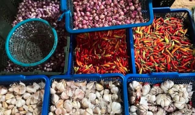 Harga Cabai Rawit Tembus Rp52.000/kg, Telur Ayam Rp31.750/kg di Pasar Eceran Nasional