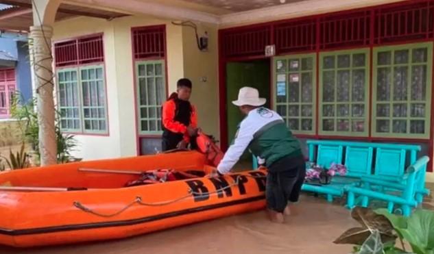 Banjir Rendam Kota Solok, 3.362 Jiwa Terdampak dan Evakuasi Masih Berlangsung