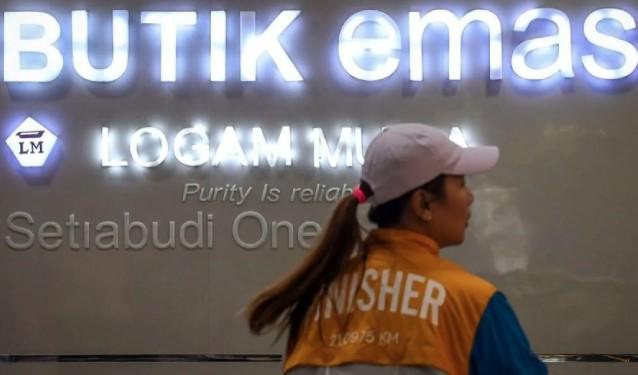 Harga Emas Antam Turun Tipis Jadi Rp2,383 Juta per Gram, Buyback Ditetapkan Rp2,244 Juta