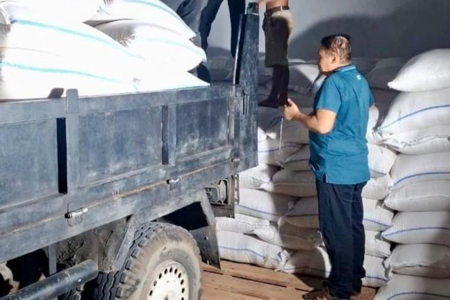 Jelang Natal dan Tahun Baru, Bulog Kirim 48 Ton Beras Premium ke Batam dan Karimun untuk Jaga Stabilitas Harga