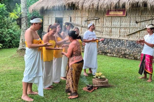 Kemenpar Promosikan Wisata Banyuwangi–Bali ke Pasar Global Lewat Famtrip Quality Tourism