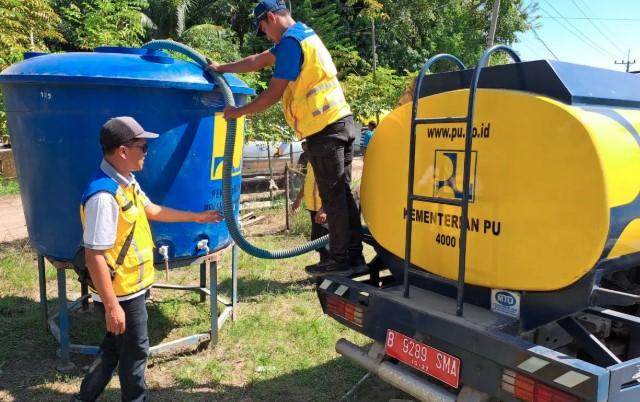 Kementerian PU Salurkan Air Bersih ke Pidie Jaya, Ribuan Warga Terdampak Banjir Masih Butuh Bantuan