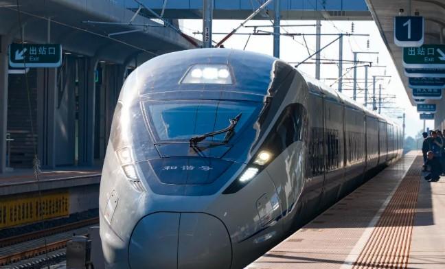 China Resmikan Jalur Kereta Cepat Panzhou-Xingyi, Dorong Transportasi dan Ekonomi Regional