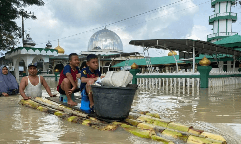Hampir 17 Ribu KK di Serdang Bedagai Terdampak Banjir, Warga Mengungsi dan Tanggul Jebol Perparah Situasi