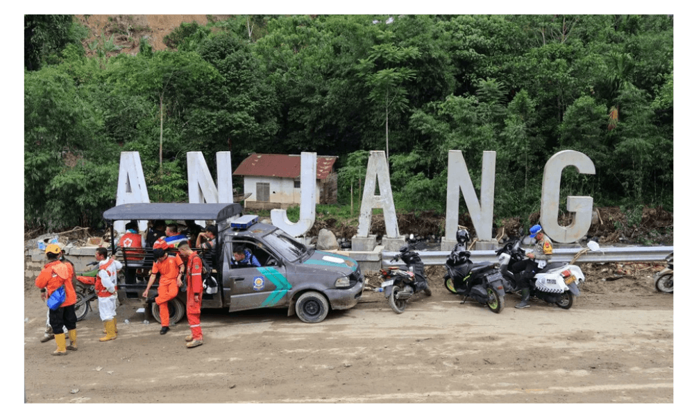 Dua Personel Polda Riau Jadi Korban Banjir Bandang Padang Panjang Saat Tugas Dinas
