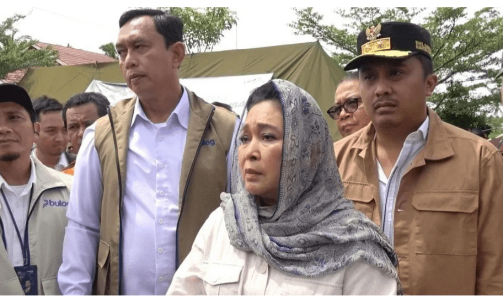 Titiek Soeharto Desak Penertiban Pembalakan Liar Usai Banjir Padang, Salurkan Bantuan Pangan ke Tiga Provinsi