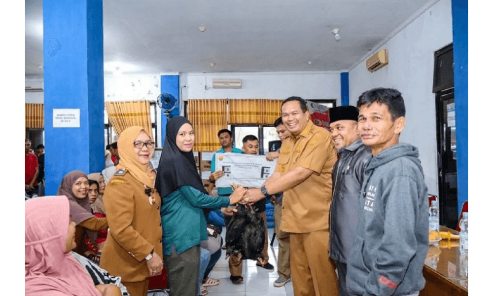 Pemkot Pariaman Bagikan 1.125 Ekor Ayam KUB untuk Dorong Ketahanan Pangan dan Ekonomi Keluarga