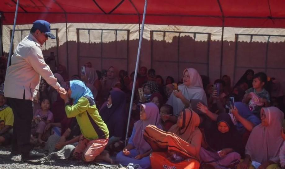 Presiden Prabowo Janji Perbaiki Jembatan Rusak di Aceh Tenggara Usai Tinjau Langsung Lokasi Banjir