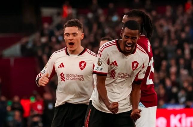 Isak Cetak Gol Perdana, Liverpool Akhiri Tren Negatif dan Diminta Tetap Rendah Hati