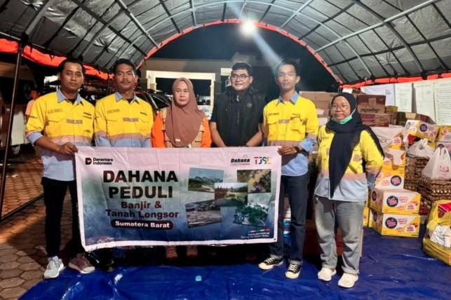 Dahana Serahkan Bantuan Kemanuasiaan untuk Korban Bencana Alam di Sumatera Barat