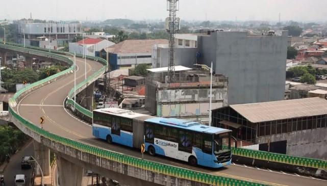 Proyek Galian di Pesanggrahan Sebabkan Keterlambatan Layanan Transjakarta Koridor 13