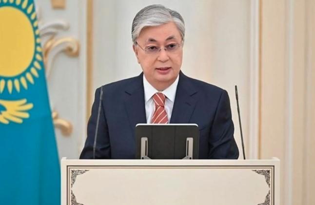 Kazakhstan Terapkan Denda untuk Penggunaan Pakaian Menutupi Wajah di Tempat Umum