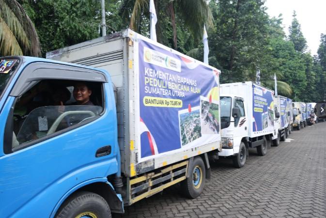 Banyak Daerah Sulit Diakses, Mentan Pastikan Optimalkan Distribusi Bantuan Via Helikopter dan Armada Khusus