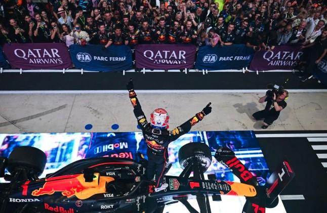 Max Verstappen Anggap Perebutan Gelar Musim Ini sebagai Bonus Menjelang Penentuan di GP Abu Dhabi