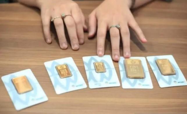 Harga Emas Antam Naik Tipis, Sentuh Rp2,407 Juta per Gram pada 5 Desember 2025