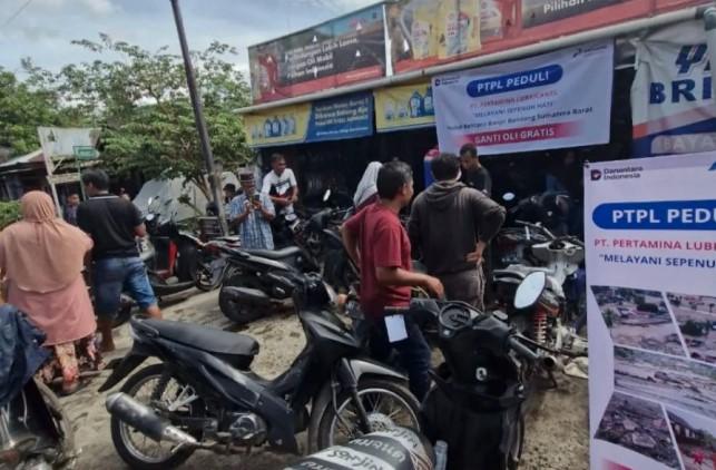 Pertamina Sediakan Ganti Oli Gratis untuk Warga Terdampak Banjir dan Longsor di Sumatera hingga 5 Desember 2025