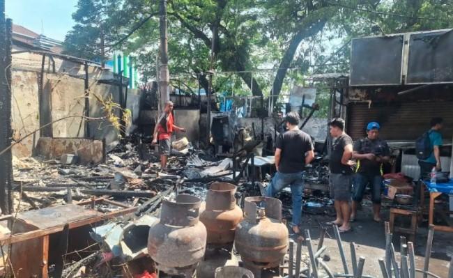 Pengeroyokan Matel Picu Kerusuhan dan Kebakaran 9 Kios di Kalibata, Polisi Kejar Pelaku