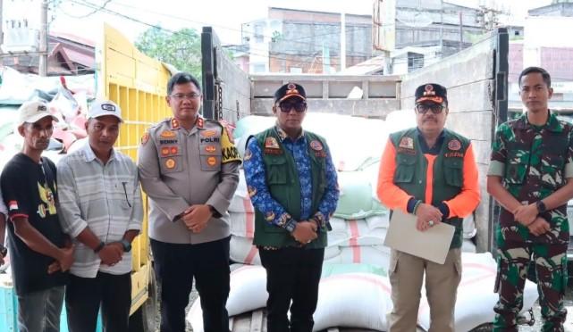 Pemkab Nagan Raya Salurkan 61 Ton Beras dan Minyak Goreng untuk Korban Banjir Bandang di Darul Makmur