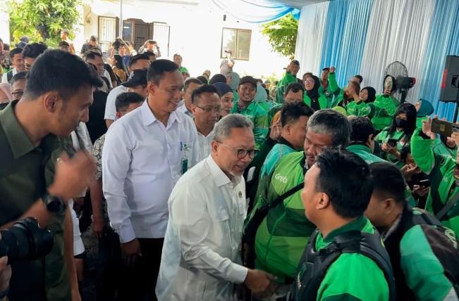 Kemenko Pangan dan Bulog Sediakan Pangan Murah bagi Pengemudi Ojek Online di Tangerang