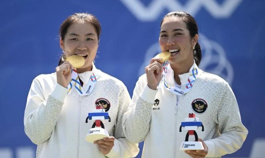 Aldila Sutjiadi dan Janice Tjen Persembahkan Satu-satunya Emas Tenis Perorangan untuk Indonesia di SEA Games 2025