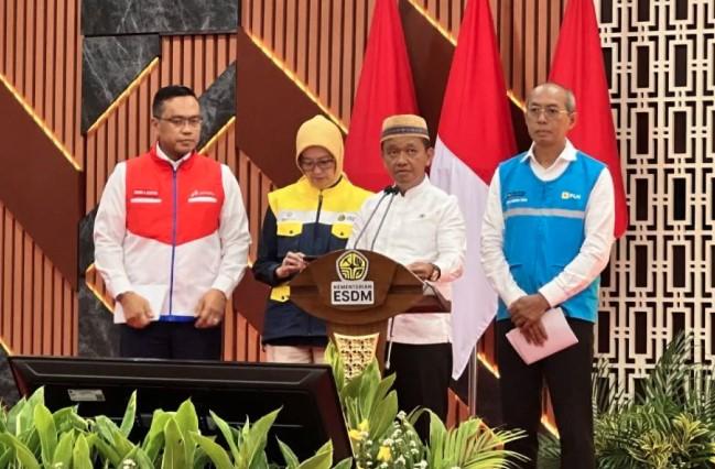 Menteri ESDM Pastikan Stok Energi Aman Jelang Natal dan Tahun Baru, Kelistrikan di Sumatera Mulai Pulih