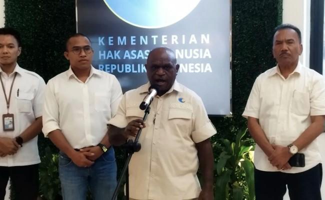 Natalius Pigai Tegaskan Tolak Parsel Natal dan Tahun Baru demi Jaga Integritas Pemerintahan