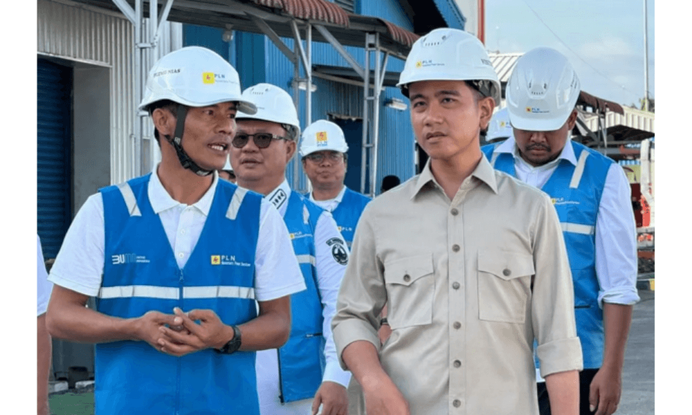 Gibran Tinjau PLTMG Nias, Pastikan Pasokan Listrik Aman Jelang Natal dan Tahun Baru