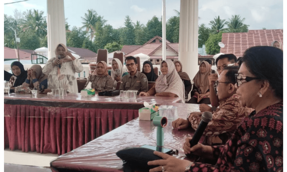 Komisi VII DPR RI Salurkan Bantuan Rp500 Juta untuk UMKM Terdampak Bencana di Padang Pariaman