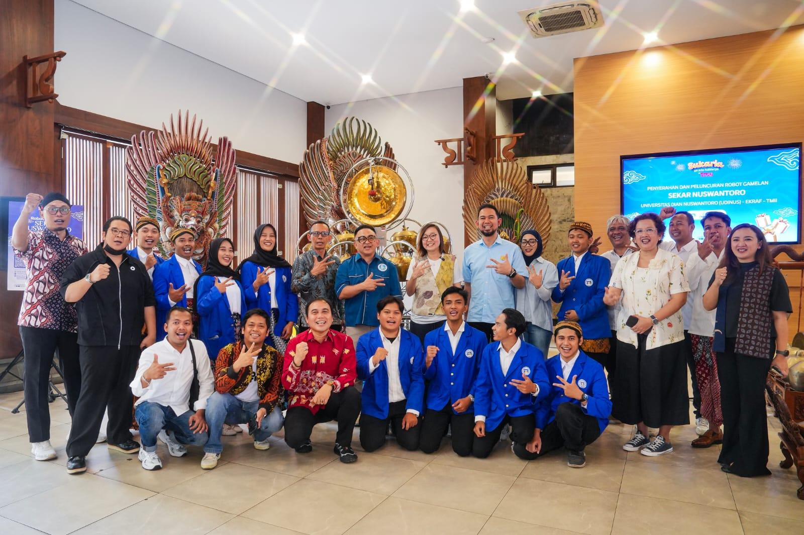 Gekrafs Apresiasi Inovasi UDINUS, Robot Gamelan Resmi Jadi Koleksi TMII