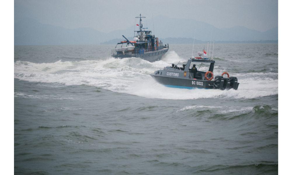 Bea Cukai Batam Gagalkan Penyelundupan 371.000 Batang Rokok Ilegal di Perairan Ngenang, Nakhoda Jadi Tersangka