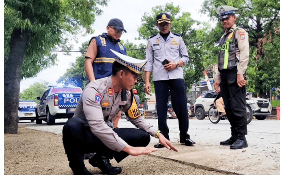 Polres Situbondo Uji Coba Pembukaan Jalur Jawa-Bali Lebih Awal untuk Atasi Lonjakan Kendaraan Libur Nataru