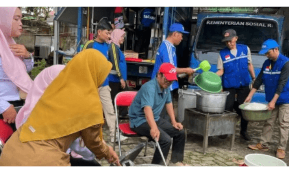 Pemkab Rejang Lebong Dirikan Dapur Umum untuk Ratusan Warga Terdampak Banjir Akibat Luapan Sungai Air Duku