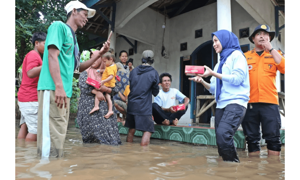 Bupati Serang Prioritaskan Normalisasi Sungai dan Bantuan Logistik untuk Warga Terdampak Banjir di Ranca Sanggal